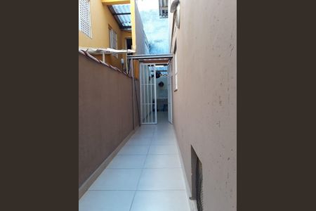 Casa à venda com 3 quartos, 106m² em Vila Liviero, São Paulo