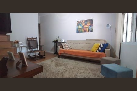 Casa à venda com 3 quartos, 106m² em Vila Liviero, São Paulo