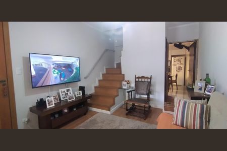 Casa à venda com 3 quartos, 106m² em Vila Liviero, São Paulo