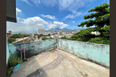 Apartamento à venda com 72m², 3 quartos e sem vagaÁrea comum