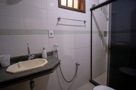 Casa à venda com 90m², 3 quartos e 12 vagasBanheiro