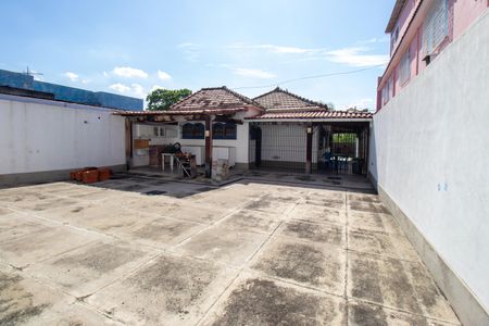 Casa à venda com 90m², 3 quartos e 12 vagasQuintal