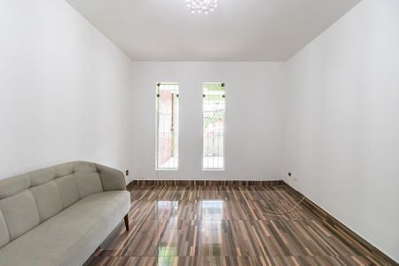 Casa para alugar com 3 quartos, 231m² em Jardim Regina Alice, Barueri