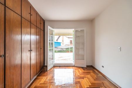 Casa para alugar com 3 quartos, 231m² em Jardim Regina Alice, Barueri