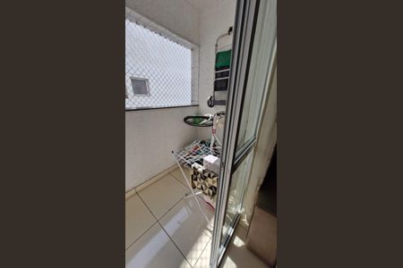 Apartamento para alugar com 60m², 2 quartos e 1 vagaVaranda