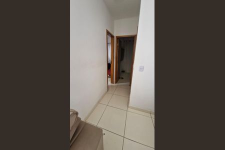 Corredor de apartamento para alugar com 2 quartos, 60m² em Centro, São Vicente