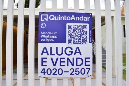 Casa para alugar com 234m², 3 quartos e 4 vagasFachada