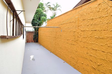 Casa para alugar com 234m², 3 quartos e 4 vagasCorredor