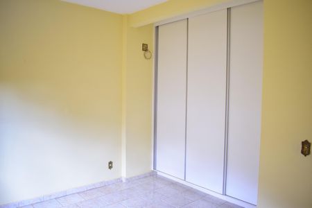 Casa para alugar com 234m², 3 quartos e 4 vagasQuarto 2