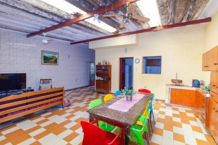 Casa à venda com 181m², 3 quartos e 2 vagas Casa à venda com 181m², 3 quartos e 2 vagasSalão de Festas