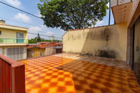 Casa à venda com 181m², 3 quartos e 2 vagas Casa à venda com 181m², 3 quartos e 2 vagasTerraço