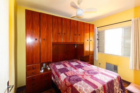 Quarto 1 de casa à venda com 3 quartos, 181m² em Vila Cleonice, São Paulo