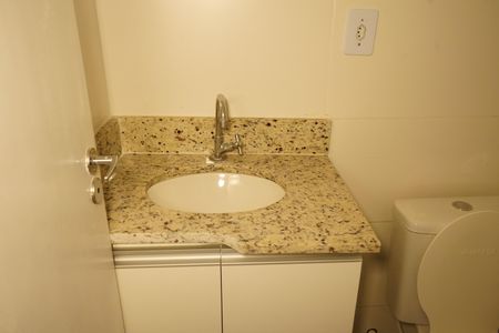 Apartamento para alugar com 40m², 2 quartos e sem vagaBanheiro