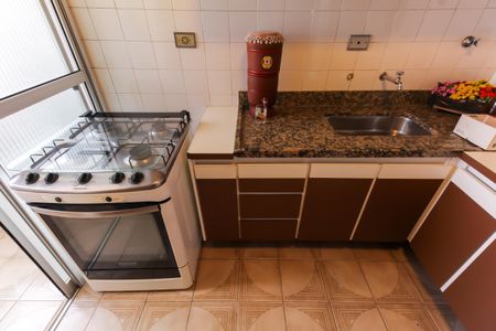 Apartamento para alugar com 75m², 2 quartos e 1 vaga Apartamento para alugar com 75m², 2 quartos e 1 vagaCozinha