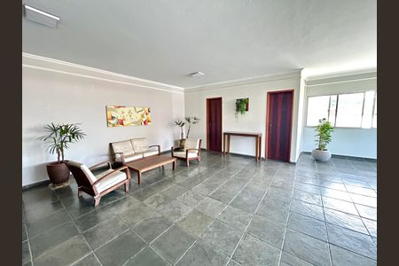 Apartamento à venda com 75m², 2 quartos e 1 vagaHall de entrada