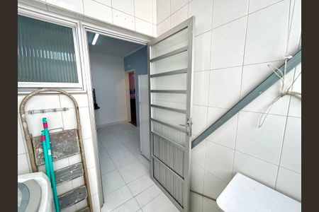 Apartamento à venda com 75m², 2 quartos e 1 vagaÁrea de Serviço