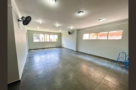 Apartamento à venda com 75m², 2 quartos e 1 vagaÁrea comum - Salão de festas