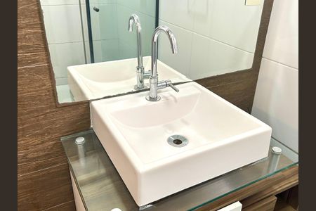 Apartamento à venda com 75m², 2 quartos e 1 vagaBanheiro 