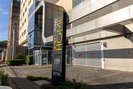 Studio para alugar com 45m², 1 quarto e 1 vaga Studio para alugar com 45m², 1 quarto e 1 vagaFachada