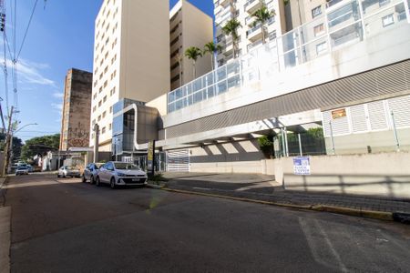 Studio para alugar com 45m², 1 quarto e 1 vaga Studio para alugar com 45m², 1 quarto e 1 vagaFachada