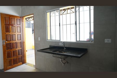 Cozinha de casa para alugar com 1 quarto, 38m² em Vila Itapoan, Guarulhos