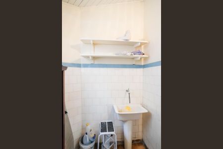 Casa à venda com 159m², 3 quartos e 2 vagasÁrea de serviço