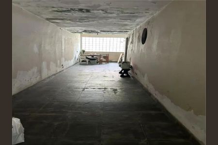 Casa à venda com 298m², 3 quartos e 5 vagas