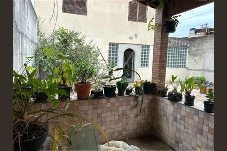 Casa à venda com 298m², 3 quartos e 5 vagas