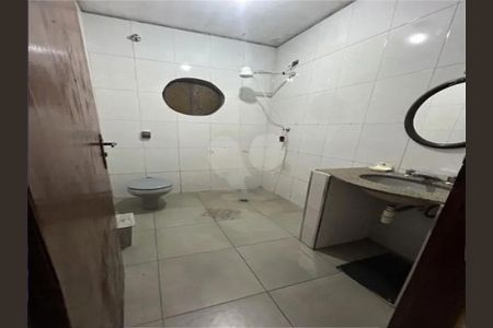 Casa à venda com 298m², 3 quartos e 5 vagas