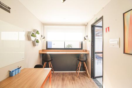 Apartamento para alugar com 45m², 2 quartos e sem vaga Apartamento para alugar com 45m², 2 quartos e sem vagaCoworking