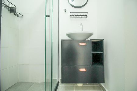 Apartamento para alugar com 45m², 2 quartos e sem vaga Apartamento para alugar com 45m², 2 quartos e sem vagaBanheiro