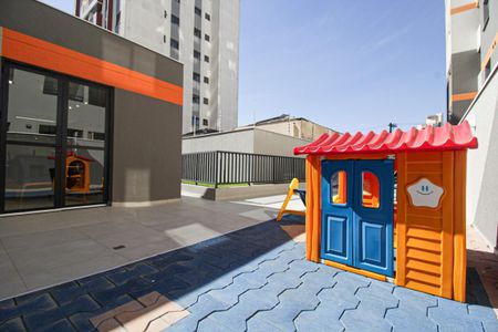 Apartamento para alugar com 45m², 2 quartos e sem vaga Apartamento para alugar com 45m², 2 quartos e sem vagaÁrea comum - Playground