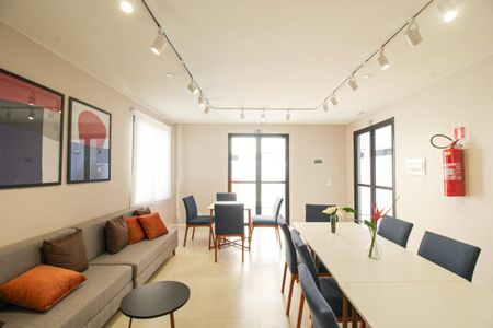 Apartamento para alugar com 45m², 2 quartos e sem vaga Apartamento para alugar com 45m², 2 quartos e sem vagaÁrea comum - Salão de festas