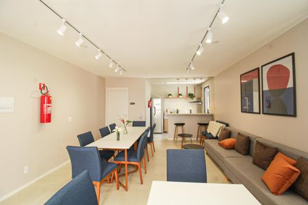 Apartamento para alugar com 45m², 2 quartos e sem vaga Apartamento para alugar com 45m², 2 quartos e sem vagaÁrea comum - Salão de festas