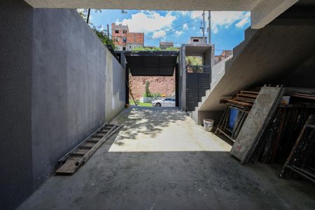 Casa de condomínio à venda com 175m², 3 quartos e 4 vagas Casa de condomínio à venda com 175m², 3 quartos e 4 vagasGaragem