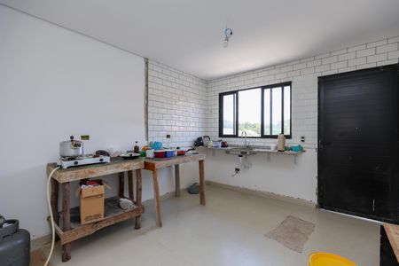 Casa de condomínio à venda com 175m², 3 quartos e 4 vagas Casa de condomínio à venda com 175m², 3 quartos e 4 vagasCozinha