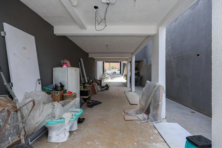 Casa de condomínio à venda com 175m², 3 quartos e 4 vagas Casa de condomínio à venda com 175m², 3 quartos e 4 vagasGaragem