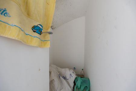 Casa de condomínio à venda com 175m², 3 quartos e 4 vagas Casa de condomínio à venda com 175m², 3 quartos e 4 vagasLavabo