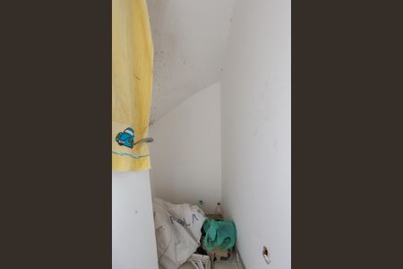 Casa de condomínio à venda com 175m², 3 quartos e 4 vagas Casa de condomínio à venda com 175m², 3 quartos e 4 vagasLavabo