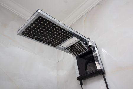 Casa de condomínio para alugar com 150m², 3 quartos e 1 vaga Casa de condomínio para alugar com 150m², 3 quartos e 1 vagaBanheiro da Suíte 3