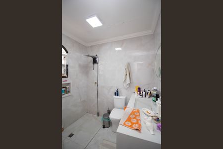 Casa de condomínio para alugar com 150m², 3 quartos e 1 vaga Casa de condomínio para alugar com 150m², 3 quartos e 1 vagaBanheiro da Suíte 3