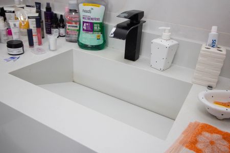 Casa de condomínio para alugar com 150m², 3 quartos e 1 vaga Casa de condomínio para alugar com 150m², 3 quartos e 1 vagaBanheiro da Suíte 3