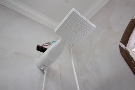 Casa de condomínio para alugar com 150m², 3 quartos e 1 vaga Casa de condomínio para alugar com 150m², 3 quartos e 1 vagaBanheiro da Suíte 2