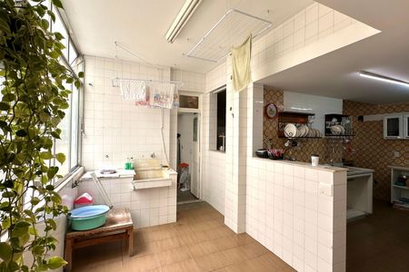 Apartamento para alugar com 410m², 5 quartos e 2 vagas