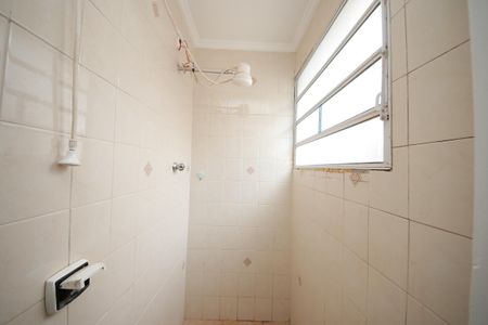 Casa à venda com 200m², 4 quartos e 2 vagasBanheiro social
