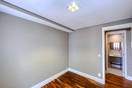 Apartamento para alugar com 84m², 2 quartos e 1 vaga Apartamento para alugar com 84m², 2 quartos e 1 vagaQuarto