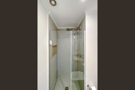 Apartamento para alugar com 84m², 2 quartos e 1 vaga Apartamento para alugar com 84m², 2 quartos e 1 vagaBanheiro da Suíte