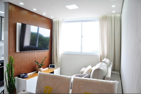 Detalhe - Sala e Sala de Jantar de apartamento à venda com 2 quartos, 44m² em Jardim Iris, São Paulo