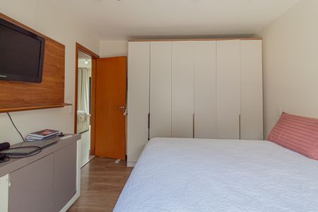 Quarto 1 de apartamento à venda com 2 quartos, 75m² em Vila Ré, São Paulo