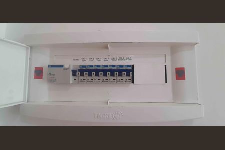 Apartamento para alugar com 51m², 2 quartos e 1 vaga Apartamento para alugar com 51m², 2 quartos e 1 vagaQuadro de Luz